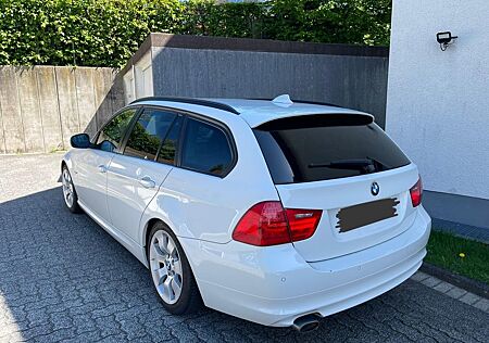 BMW 320d Touring Edition Sport/ Facelift /Scheckheft