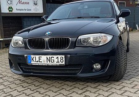 BMW 118d Coupé -Sport Rote Leder