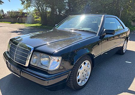 Mercedes-Benz 300 E