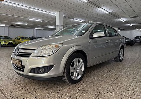 Opel Astra H Lim. Edition//SHZ//AUTOMATIK//Tüv 12/26