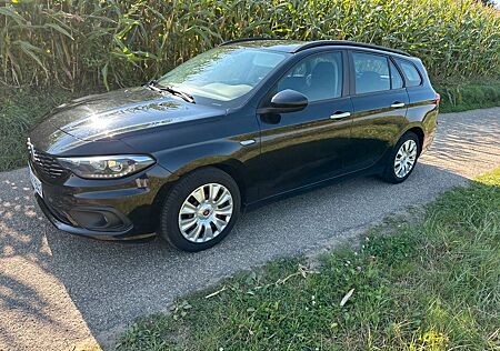 Fiat Tipo 1.6 MultiJet Euro6 04/2018 navi airco