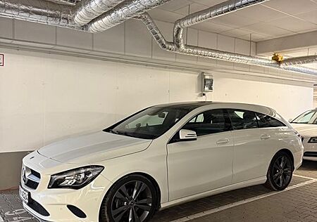 Mercedes-Benz CLA 180 Shooting Brake