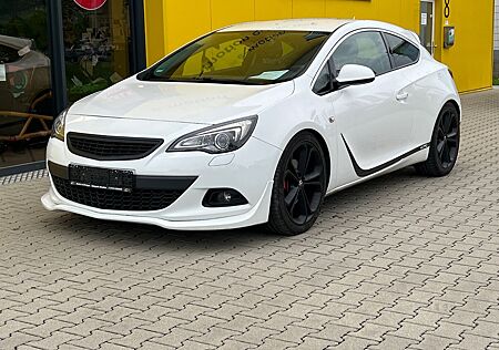 Opel Astra J GTC Innovation