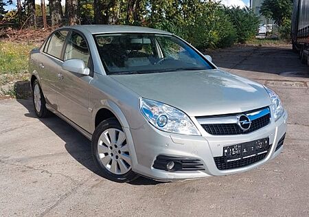 Opel Vectra 1.8 -