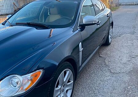 Jaguar XF 2.7 L V6 Diesel Premium Luxury Premium Luxury