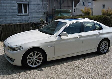 BMW 550i -