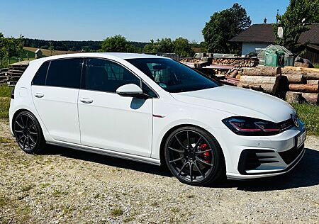 VW Golf Volkswagen 2.0 TSI DSG GTI Performance