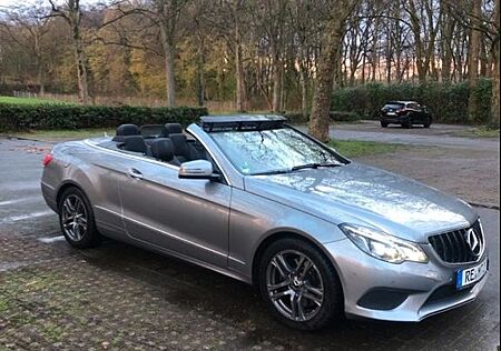 Mercedes-Benz E 220 Cabrio cdi Bluetec Autom.