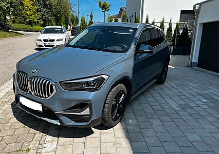 BMW X1 xDrive20d xLine Steptronic AHK/HUD - Gepflegt