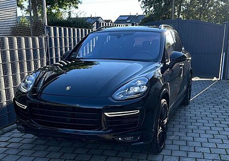 Porsche Cayenne GTS Approved Garantie AHK Burmester