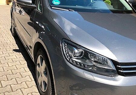 VW Touran Volkswagen 2.0 TDI DSG Comfortline Xenon Panoramad.