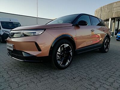 Opel Grandland Electric 157kW GS SHZ NAVI W-LAN HUD