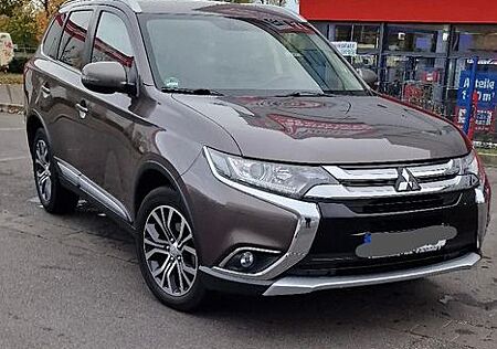 Mitsubishi Outlander 2.0 MIVEC Top ClearTec 4WD CVT Top