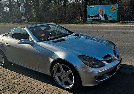 Mercedes-Benz SLK 350 AMG styling Motor Getriebe Top