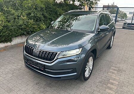 Skoda Kodiaq Style/NAVI/SHZ/TEMPOMAT/7SITZER/VOLL