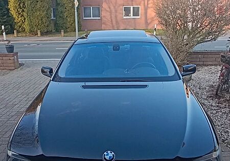 BMW 750Li A -