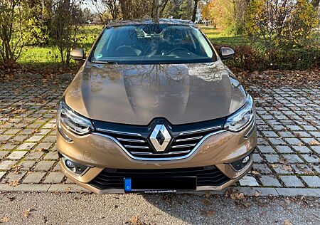 Renault Megane ENERGY TCe 130 EDC Intens