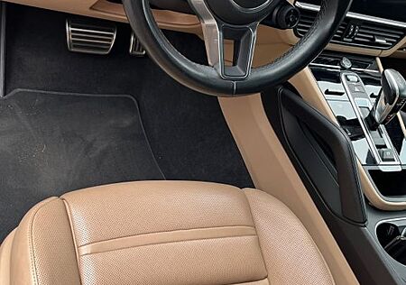 Porsche Cayenne Coupe GTS ,Exklusiv,Voll,Garantie 07.027