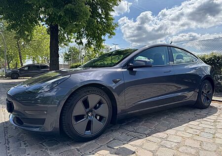 Tesla Model 3 ,LANGSTRBATT-580 KM , DUAL MOTOR,A.Pilot