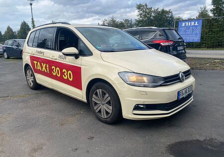 VW Touran Volkswagen 1.6 TDI SCR DSG Trendline Trendline
