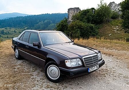 Mercedes-Benz 250