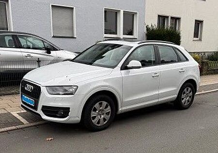 Audi Q3 2.0 TFSI S tronic quattro -