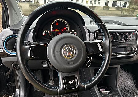 VW Up Volkswagen ! 1.0 55kW ASG cup ! 8-fach bereift