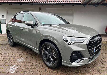 Audi Q3 40 TFSI quattro S tronic S line S line