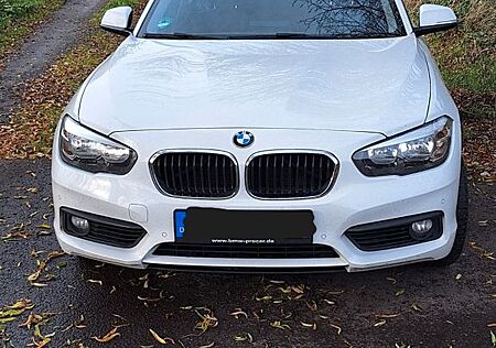 BMW 120i Advantage Navi Klimaauto. PDC Shz. Tempomat