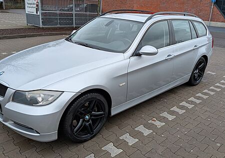BMW 330i touring -