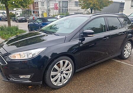 Ford Focus 1,5 EcoBoost 110kW Business Turnier*Navi*