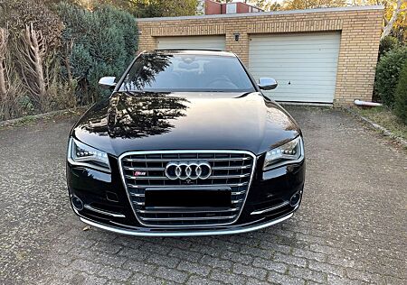 Audi S8 4.0 TFSI quattro 360°, Carbon, 21 Zoll orig.