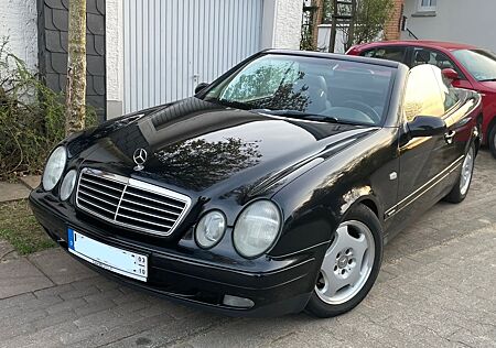 Mercedes-Benz CLK 200 SPORT Ausstattung