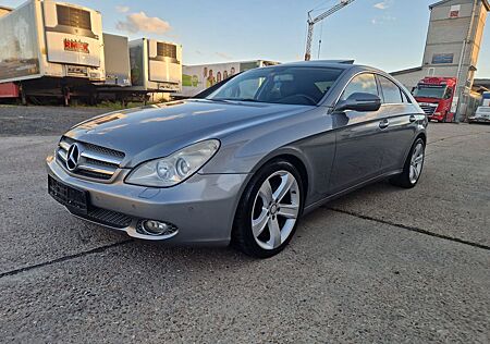 Mercedes-Benz CLS 320 CLS / 350 CDI