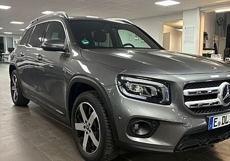 Mercedes-Benz GLB 200 DCT -