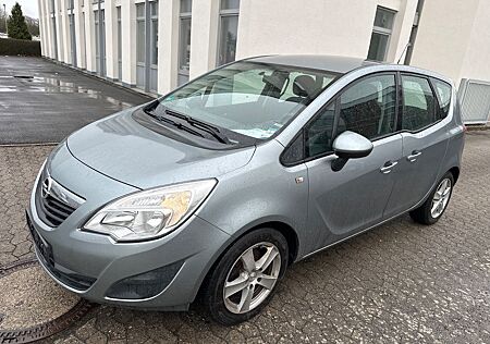 Opel Meriva B Selection 1,3 Diesel 70 KW. gute Zustan