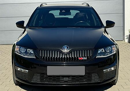 Skoda Octavia 2.0 TSI DSG RS 230 Combi ACC Navi Canton
