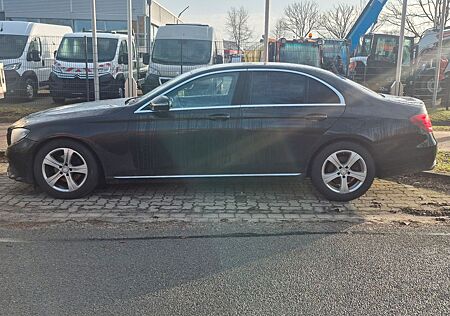 Mercedes-Benz E 220 E -Klasse Lim. d Widescreen Navi