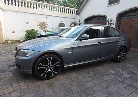 BMW 318d Limosine 2Hd Scheckheft Super Zustand 8xAlu