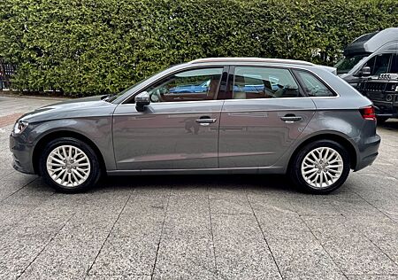 Audi A3 Sportback 1.8 TFSI quattro S tronic *Panorama