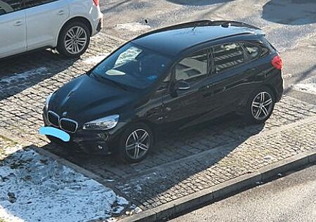 BMW 2er 220d xDrive Active Tourer Aut. Sport Line, Navi