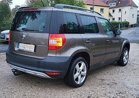 Skoda Yeti 1.6 TDI GreenLine Klima 1-Hand AHK