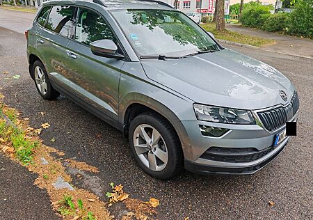 Skoda Karoq 1.6 TDI SCR DSG STYLE Navi. SSZH. AHK, Top