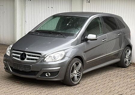 Mercedes-Benz B 180 CDI -Sportpaket