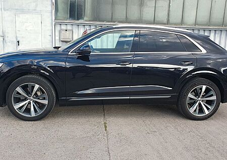 Audi Q8 50 TDI quattro,Sline,Soft,Panorama,Alcantara,
