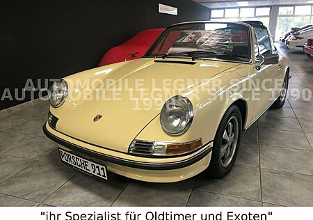 Porsche 911 Urmodell 911 2.4 S Targa mit seltener Ölklappe Neuaufbau