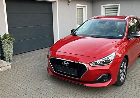 Hyundai i30 cw YES!