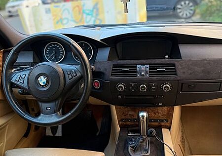 BMW 535d absolut vollausgestattet TÜV 4/27