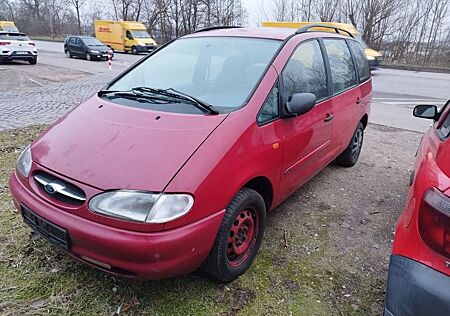 Ford Galaxy 2.3 16V Ghia Auto 7-Sitzer