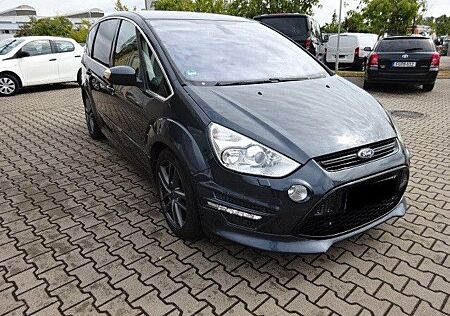 Ford S-Max 2,0 EcoBoost 149kW Titanium S PowerShi...